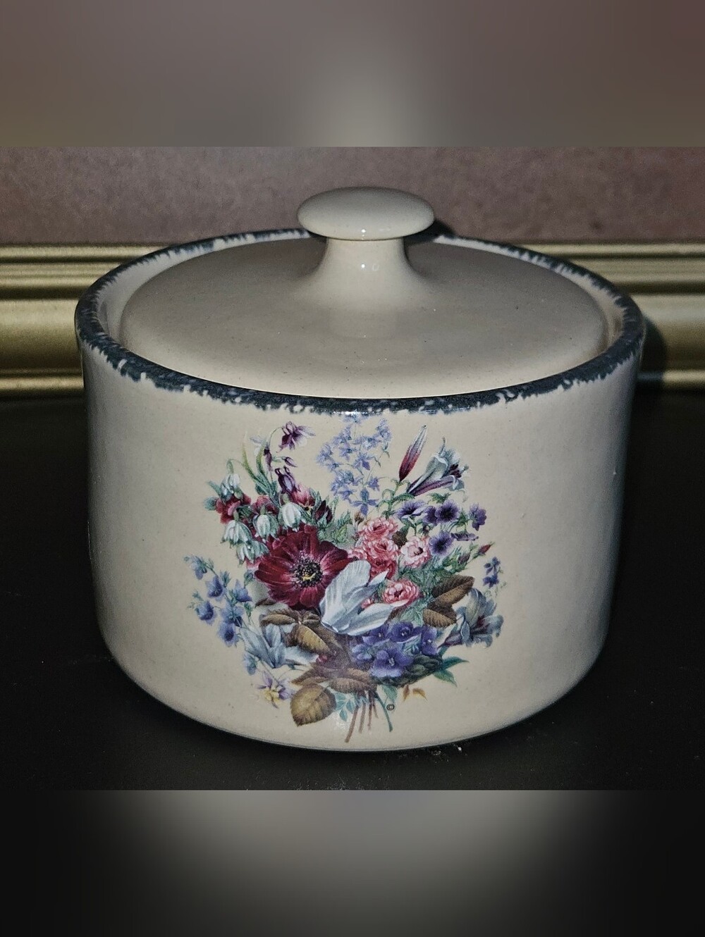 Vintage Home & Garden Party Feb 2001  "Floral Splendor" Crock w Lid